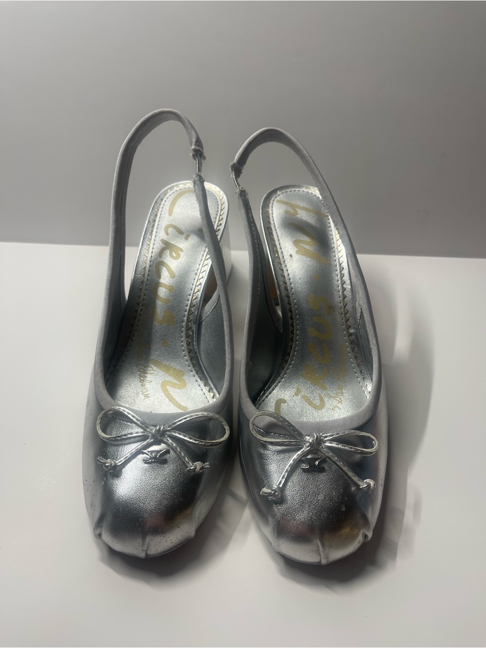 Circus NY by Sam Edelman Diane Slingback Ballet Pumps in Silver Size 8.5M